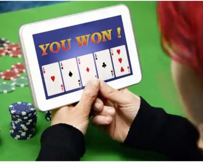 How to avoid scams when participating in online lottery platforms